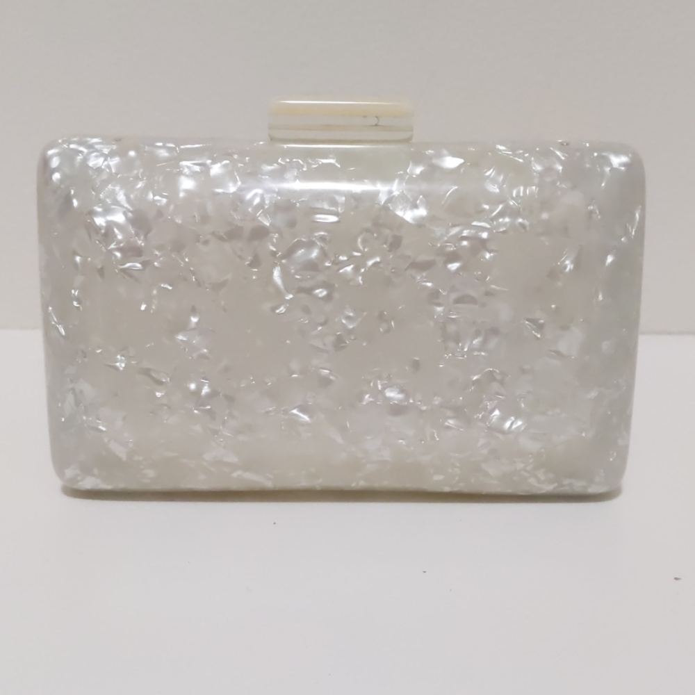 Pearl colored acrylic clutch 👛